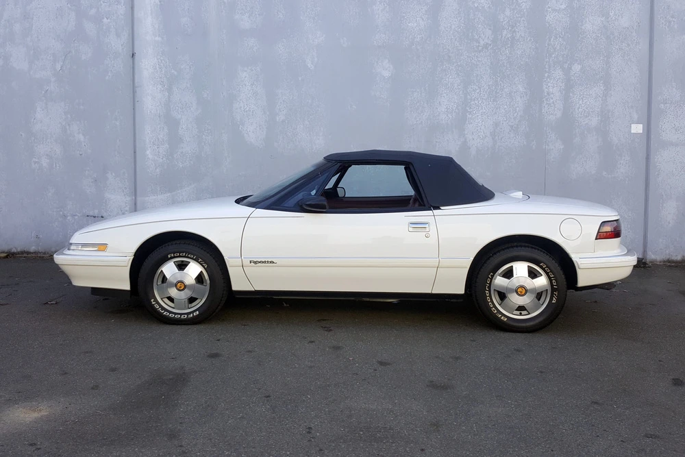 1990 Buick Reatta - Image 5 of 5