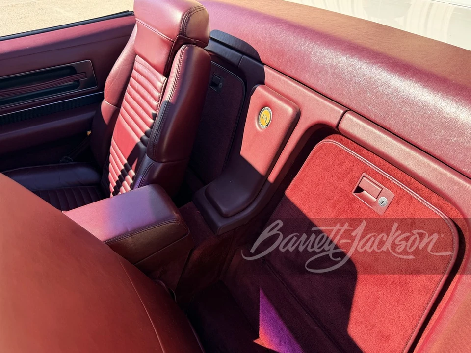 1990 Buick Reatta - Image 9 of 10