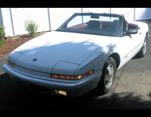 1990 Buick Reatta - Image 3 of 6