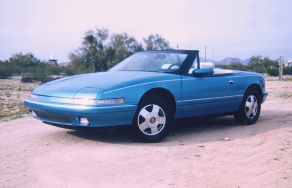 1990 Buick Reatta - Image 2 of 4