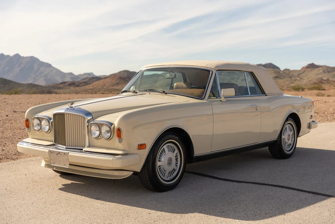 1990 Rolls-Royce Corniche Series III - Image 4 of 31