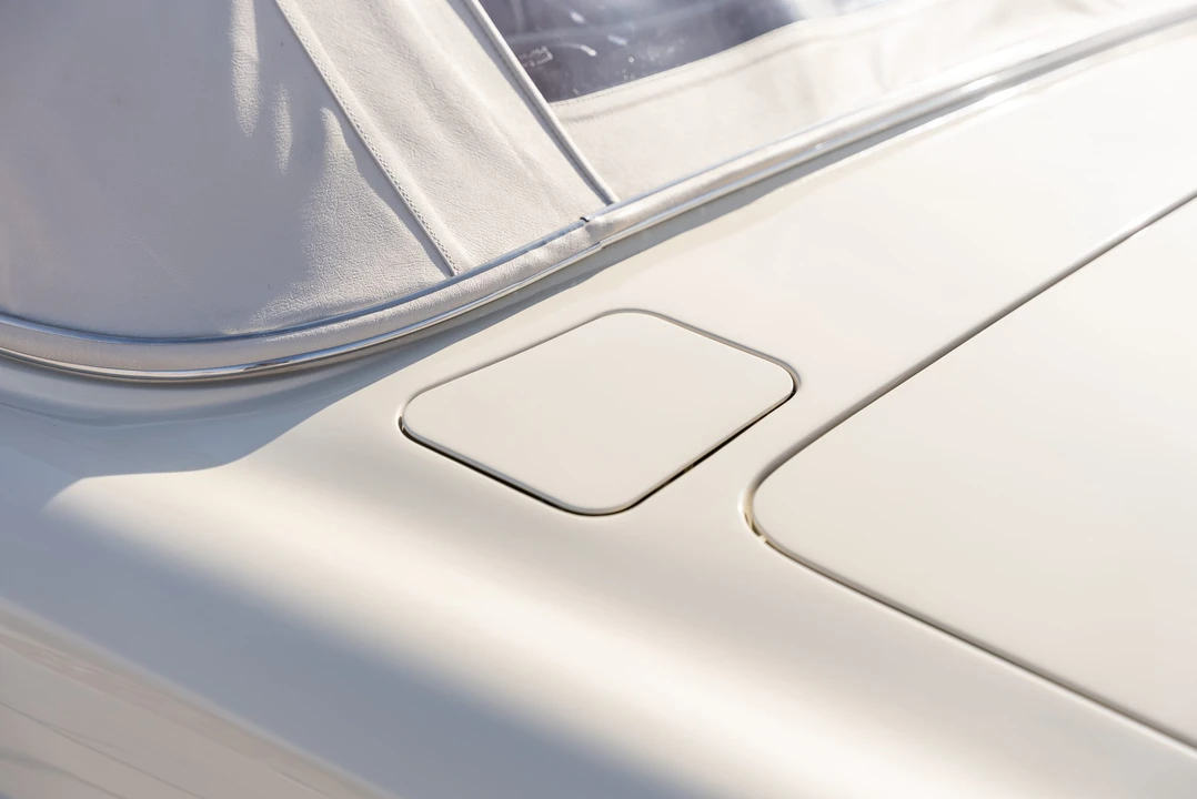 1990 Rolls-Royce Corniche Series III - Image 29 of 31