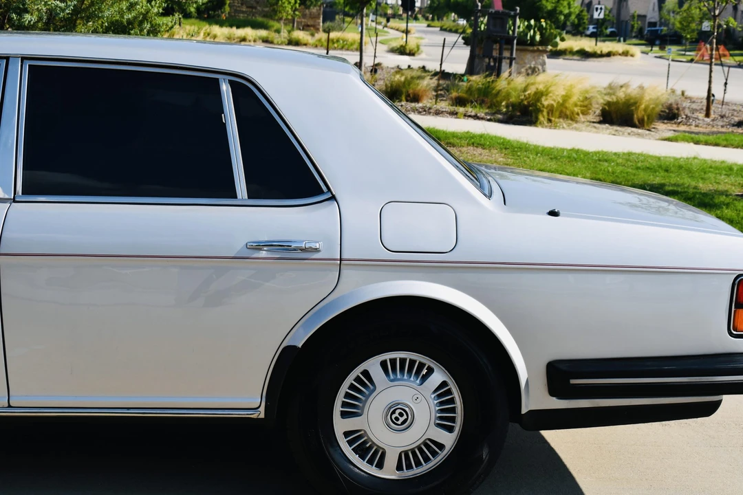 1990 Bentley Mulsanne 1st Gen - Image 18 of 31