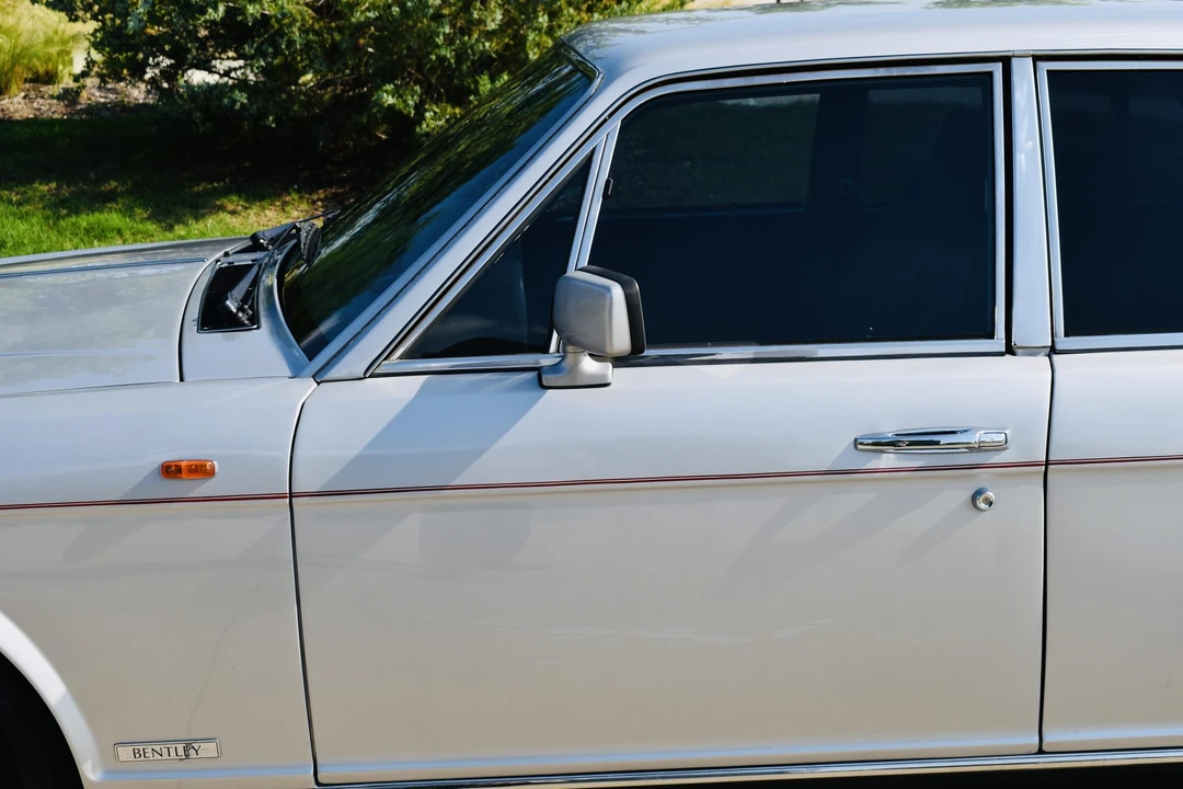 1990 Bentley Mulsanne 1st Gen - Image 17 of 31