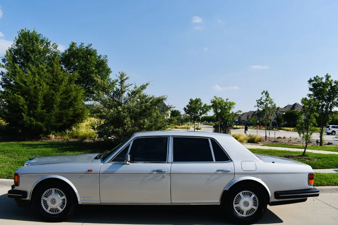 1990 Bentley Mulsanne 1st Gen - Image 13 of 31