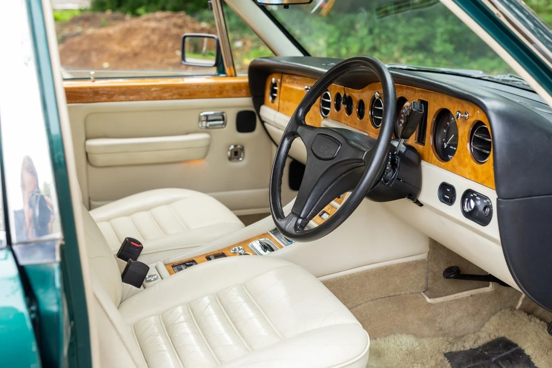 1990 Bentley Mulsanne 1st Gen - Image 25 of 30