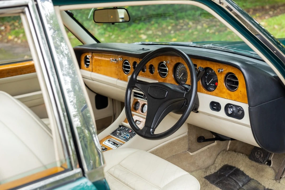 1990 Bentley Mulsanne 1st Gen - Image 27 of 30