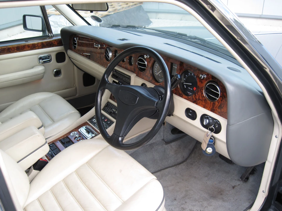 1990 Bentley Mulsanne 1st Gen - Image 3 of 4