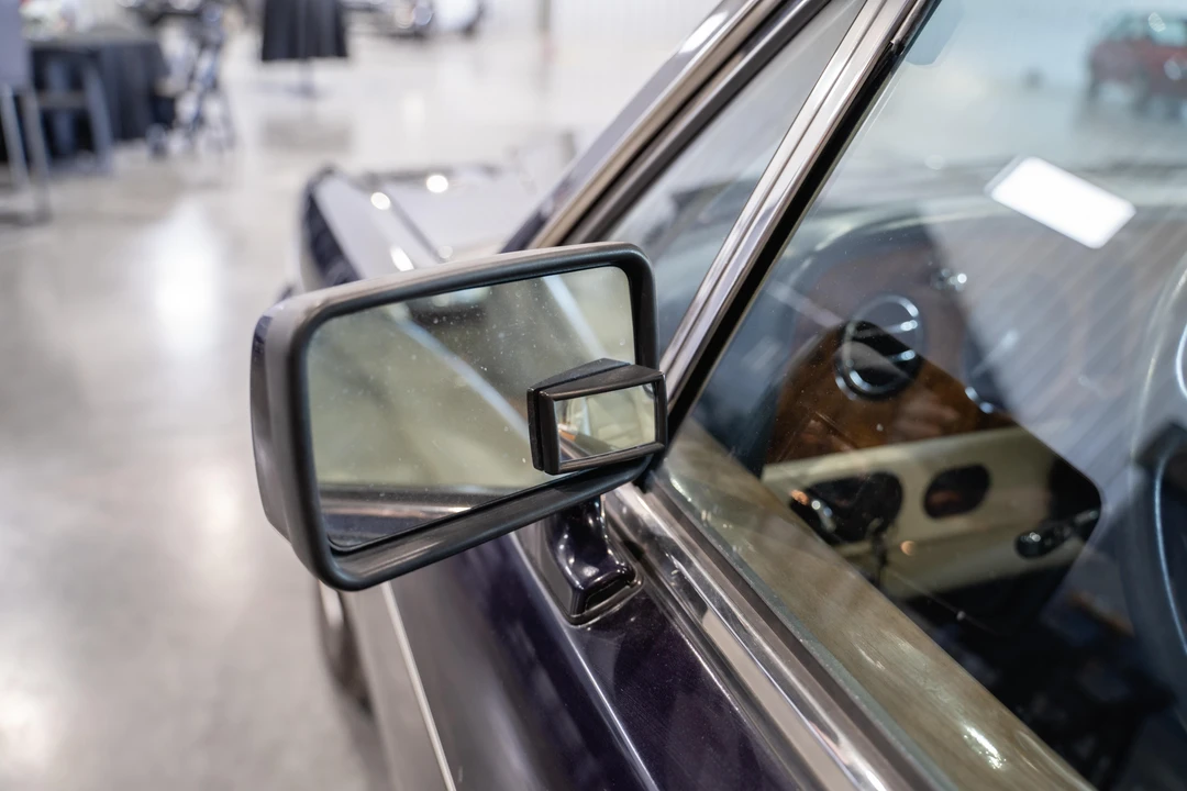 1990 Bentley Mulsanne 1st Gen - Image 26 of 31