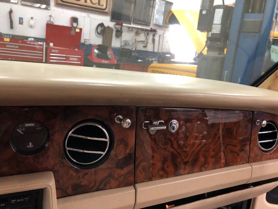 1990 Bentley Mulsanne 1st Gen - Image 11 of 21
