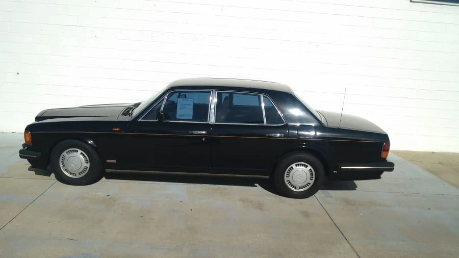 1990 Bentley Mulsanne 1st Gen - Image 9 of 10