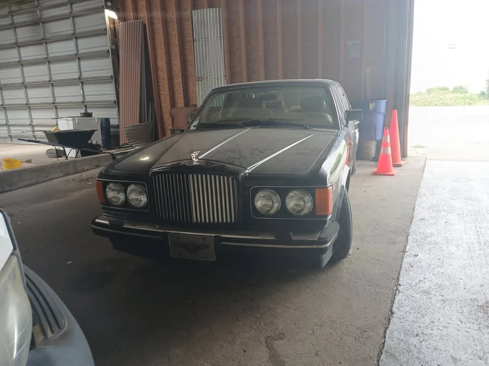 1990 Bentley Mulsanne 1st Gen - Image 3 of 12