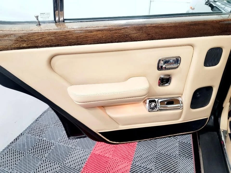 1990 Bentley Mulsanne 1st Gen - Image 15 of 20