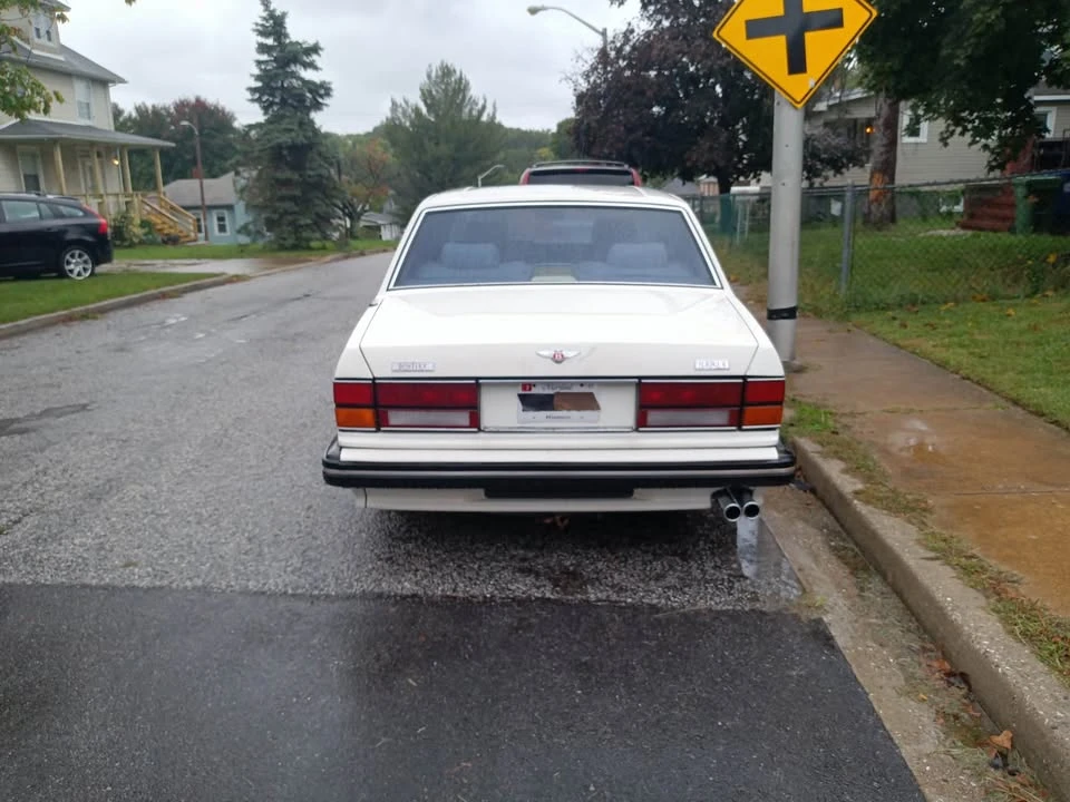 1990 Bentley Mulsanne 1st Gen - Image 8 of 9
