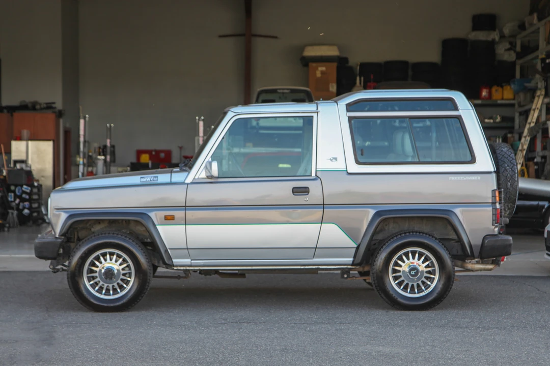 1990 Bertone - Image 2 of 31