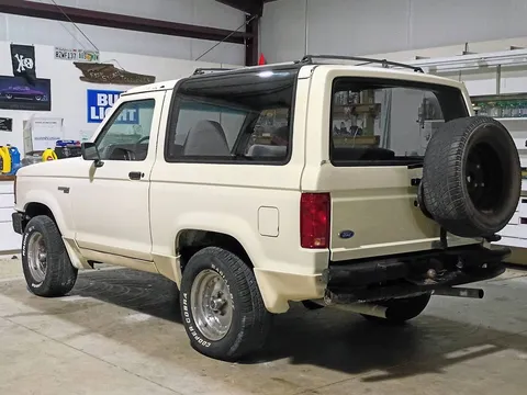 1990 Ford Bronco II XL Sport 5-Speed Manual
