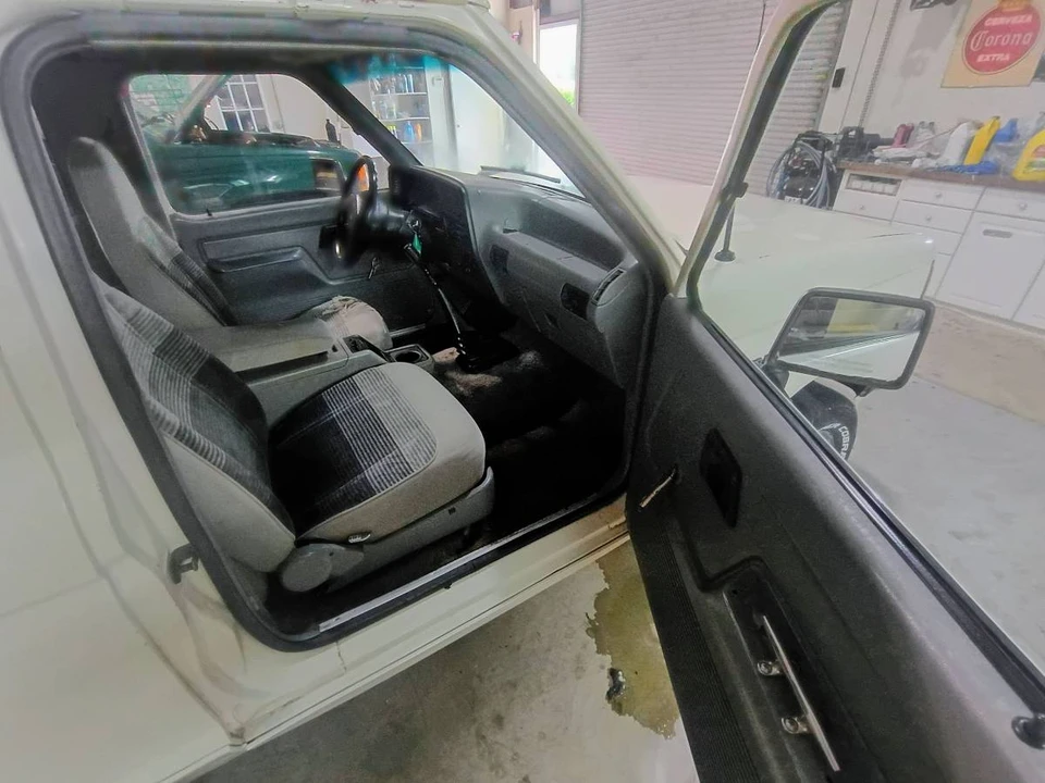 1990 Ford Bronco II - Image 13 of 24