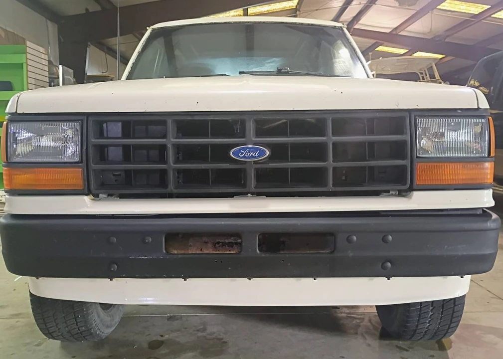 1990 Ford Bronco II - Image 12 of 24