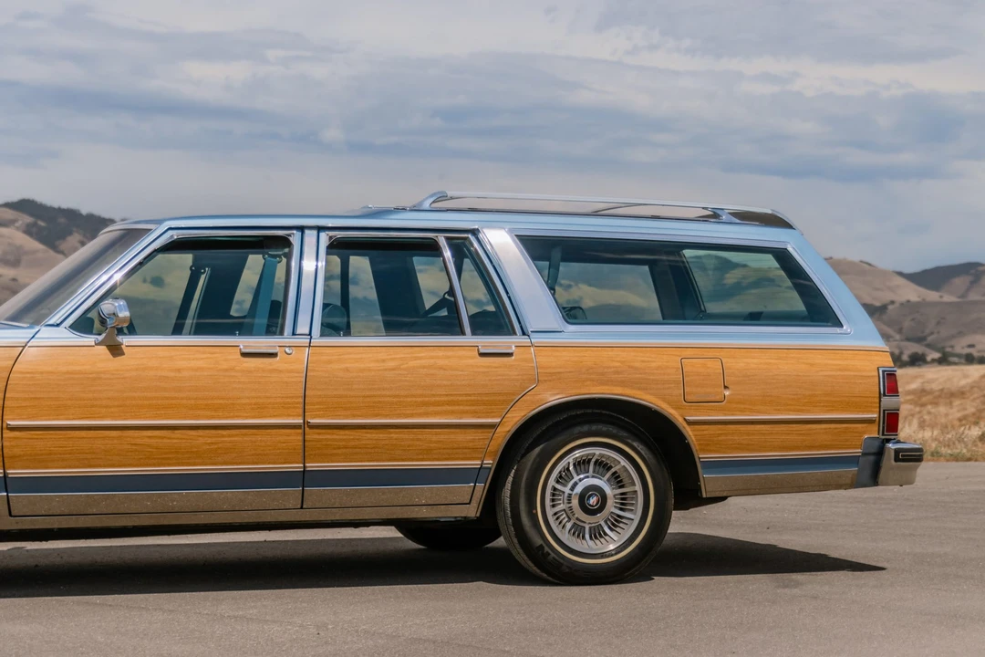 1990 Buick LeSabre - Image 21 of 31