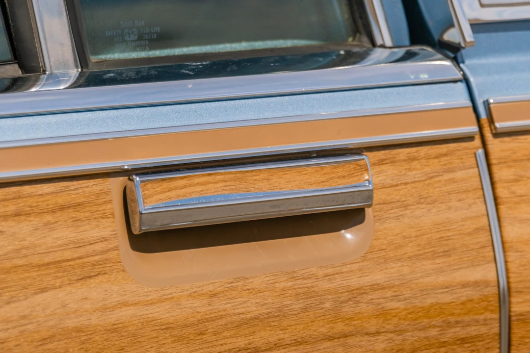 1990 Buick LeSabre - Image 28 of 31
