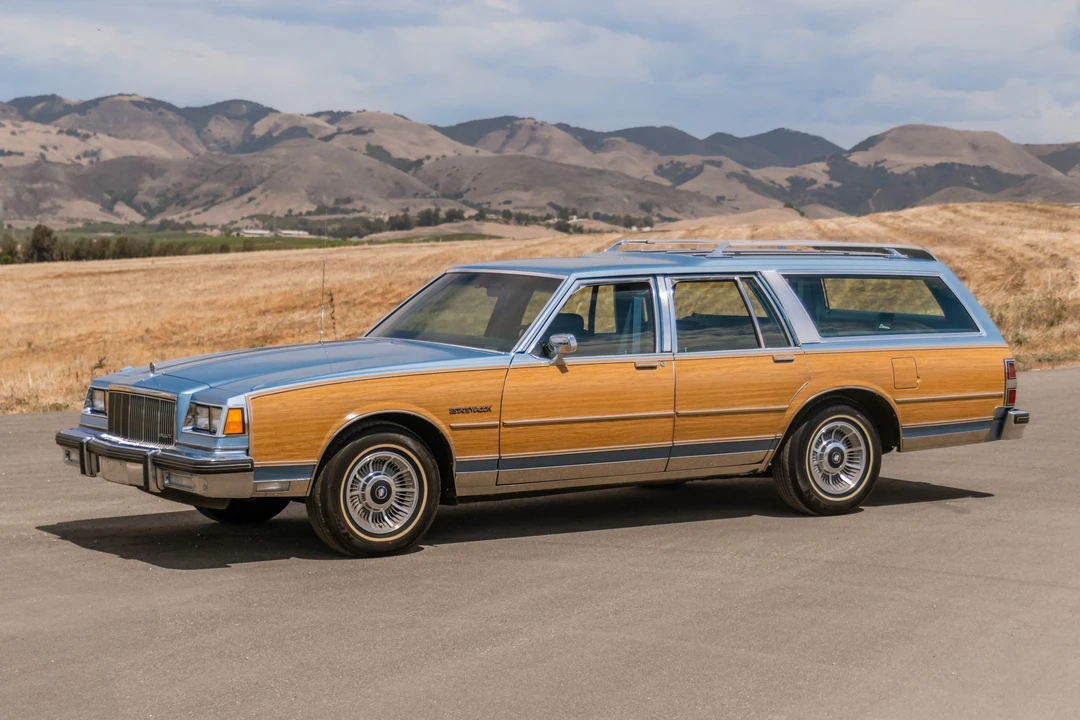 1990 Buick LeSabre - Image 4 of 31