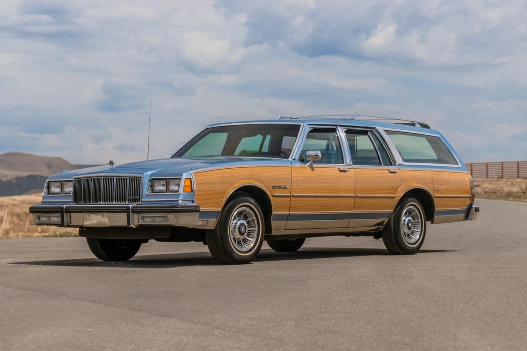 1990 Buick LeSabre - Image 2 of 31