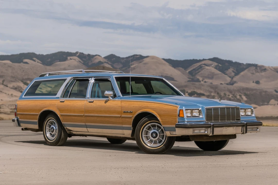 1990 Buick LeSabre - Image 14 of 31