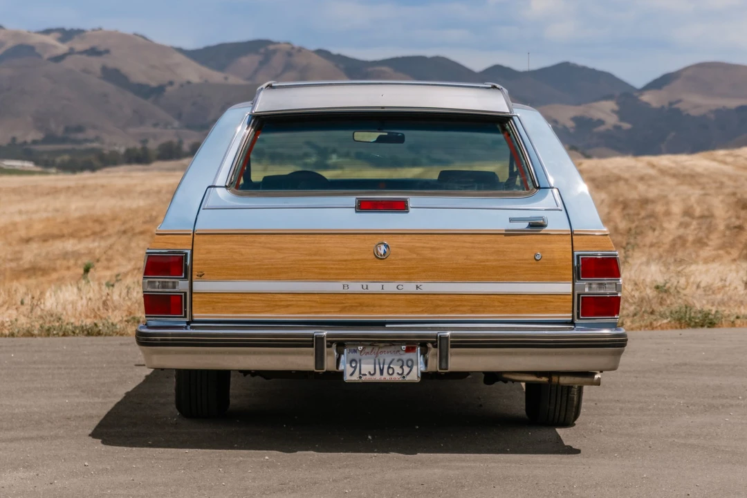 1990 Buick LeSabre - Image 8 of 31