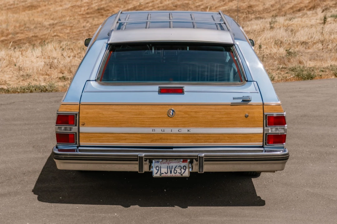 1990 Buick LeSabre - Image 9 of 31