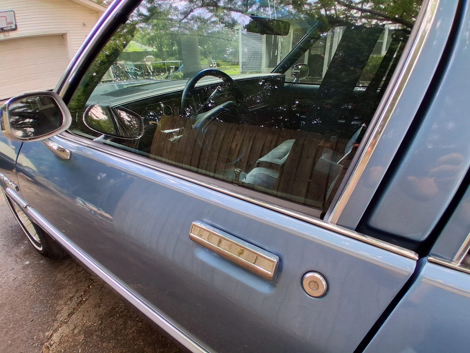1990 Buick Roadmaster - Image 23 of 31