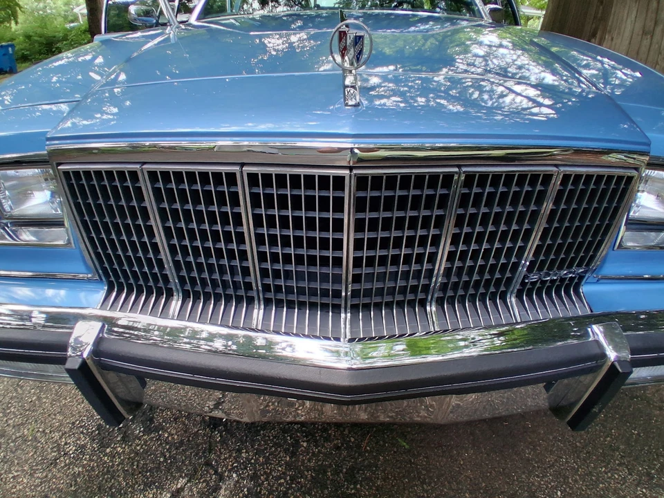 1990 Buick Roadmaster - Image 15 of 31