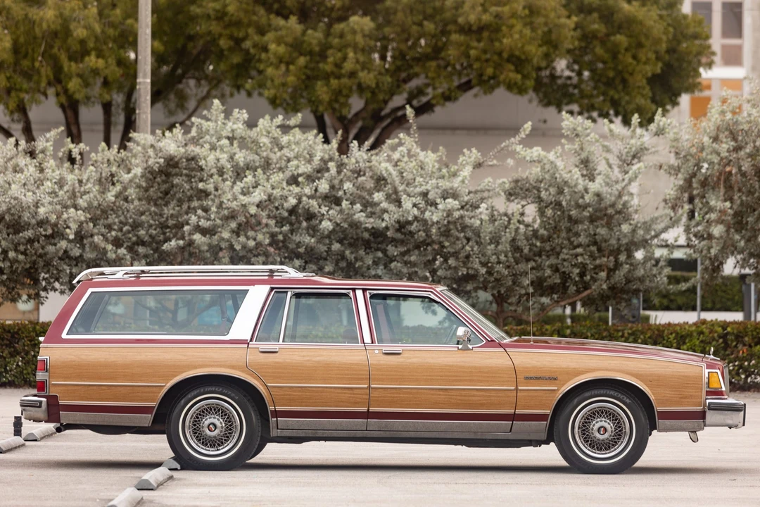 1990 Buick LeSabre - Image 14 of 31
