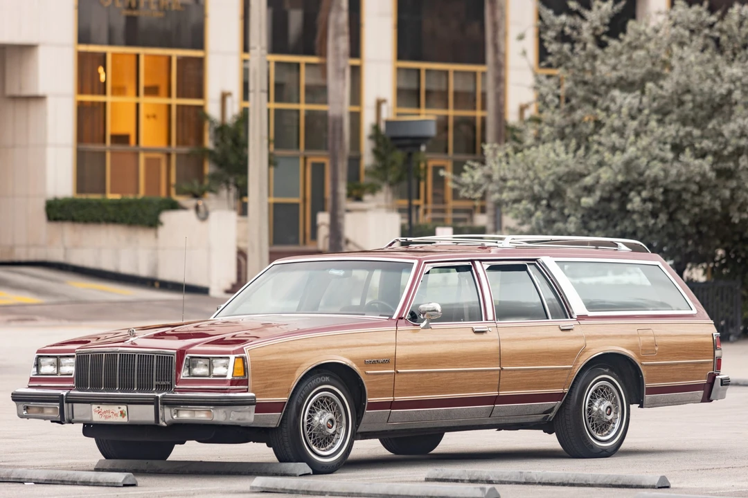 1990 Buick LeSabre - Image 3 of 31
