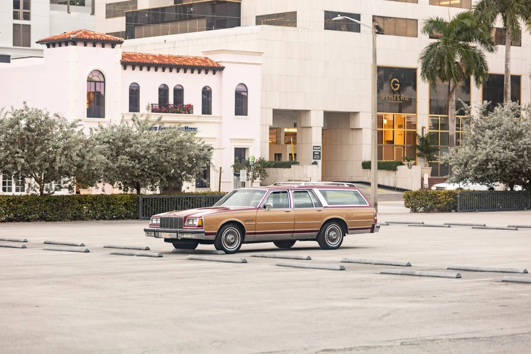 1990 Buick LeSabre - Image 4 of 31