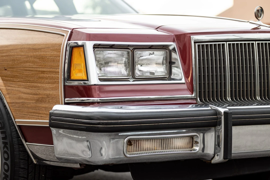 1990 Buick LeSabre - Image 21 of 31