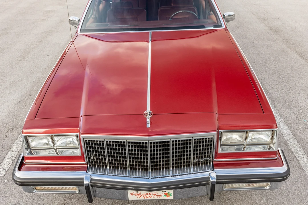 1990 Buick LeSabre - Image 19 of 31