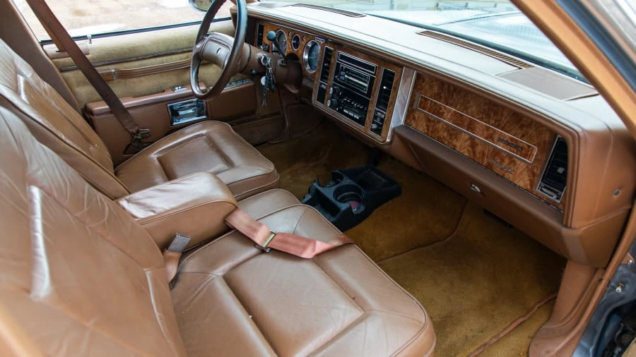 1990 Buick Electra - Image 5 of 13
