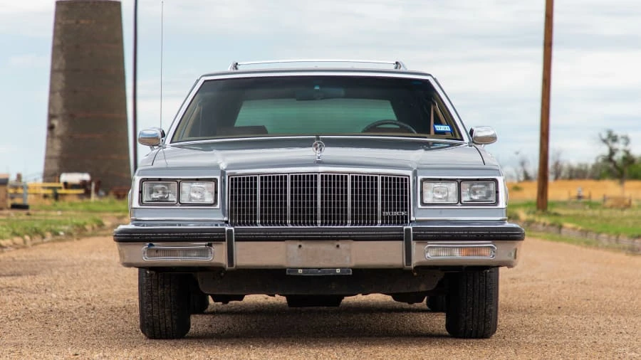 1990 Buick Electra - Image 10 of 13