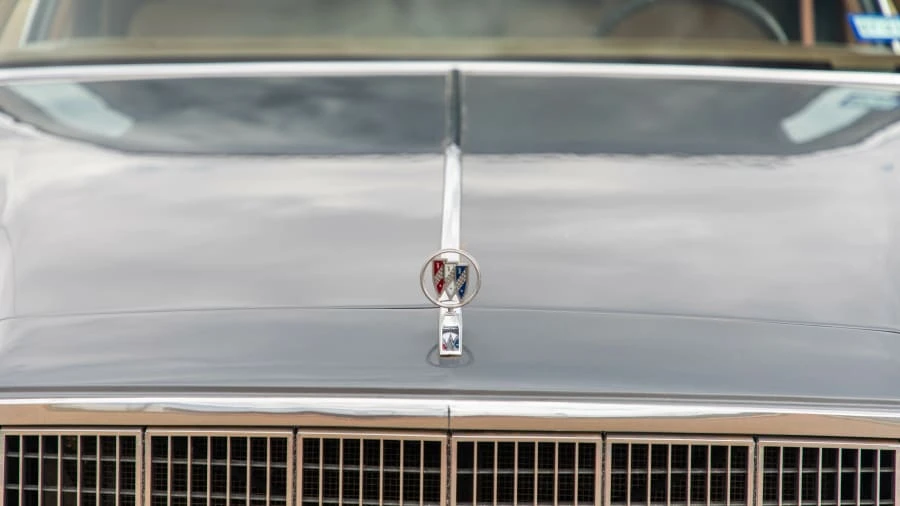 1990 Buick Electra - Image 12 of 13