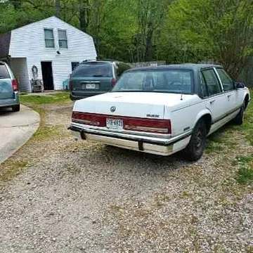 1990 Buick LeSabre Custom Sedan 4D