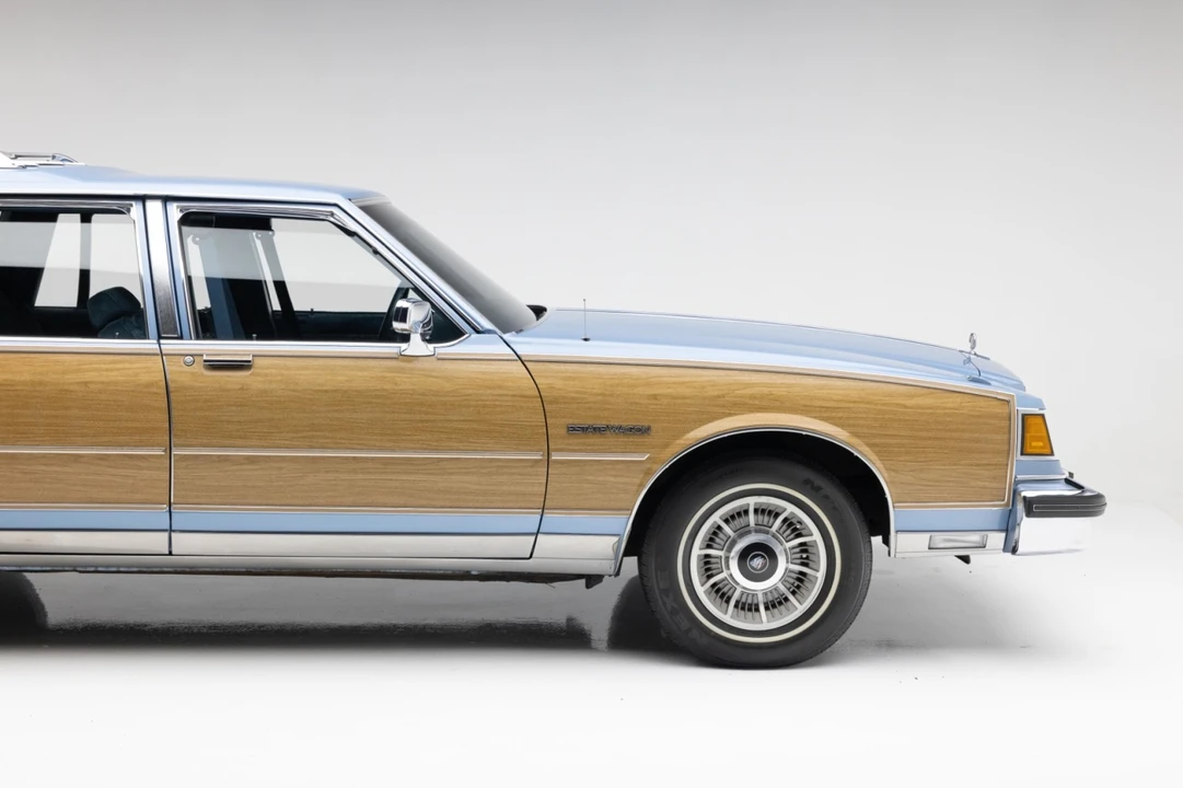 1990 Buick LeSabre - Image 23 of 31