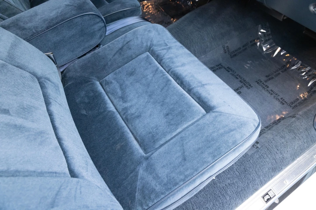 1990 Buick LeSabre - Image 26 of 31