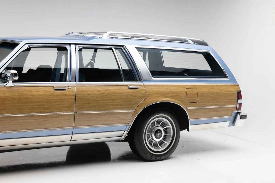 1990 Buick LeSabre - Image 29 of 31