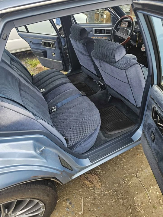 1990 Buick LeSabre - Image 6 of 7