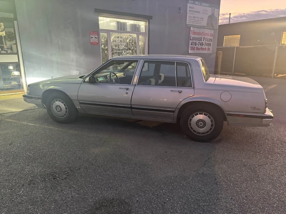 1990 Buick Park Avenue - Image 2 of 10