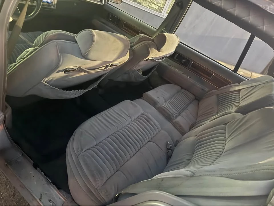1990 Buick Park Avenue - Image 6 of 10