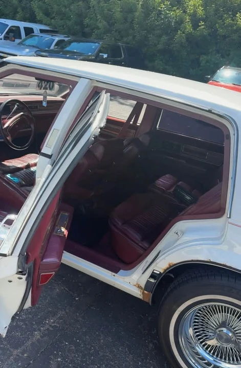 1990 Buick Park Avenue - Image 3 of 3