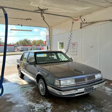 1990 Buick Park Avenue Sedan 4D