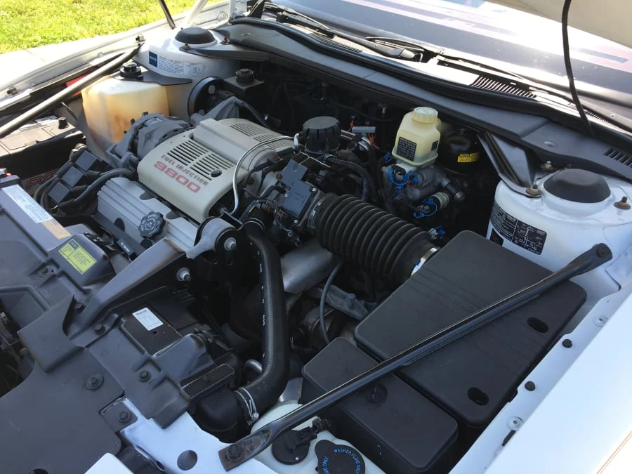 1990 Buick Reatta - Image 6 of 7