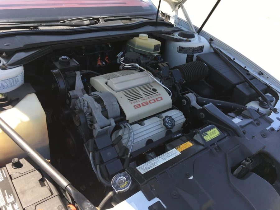 1990 Buick Reatta - Image 7 of 7